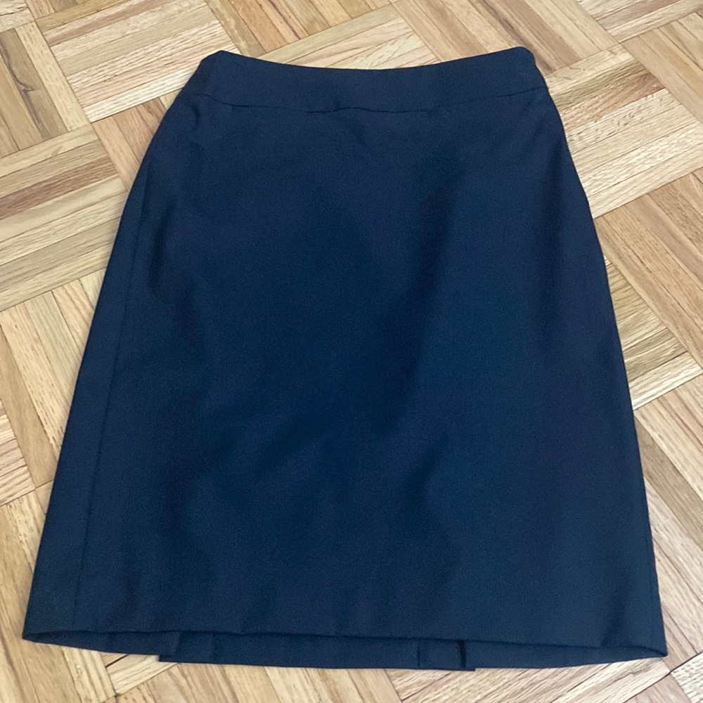 Banana Republic Women’s Black Skirt 00P